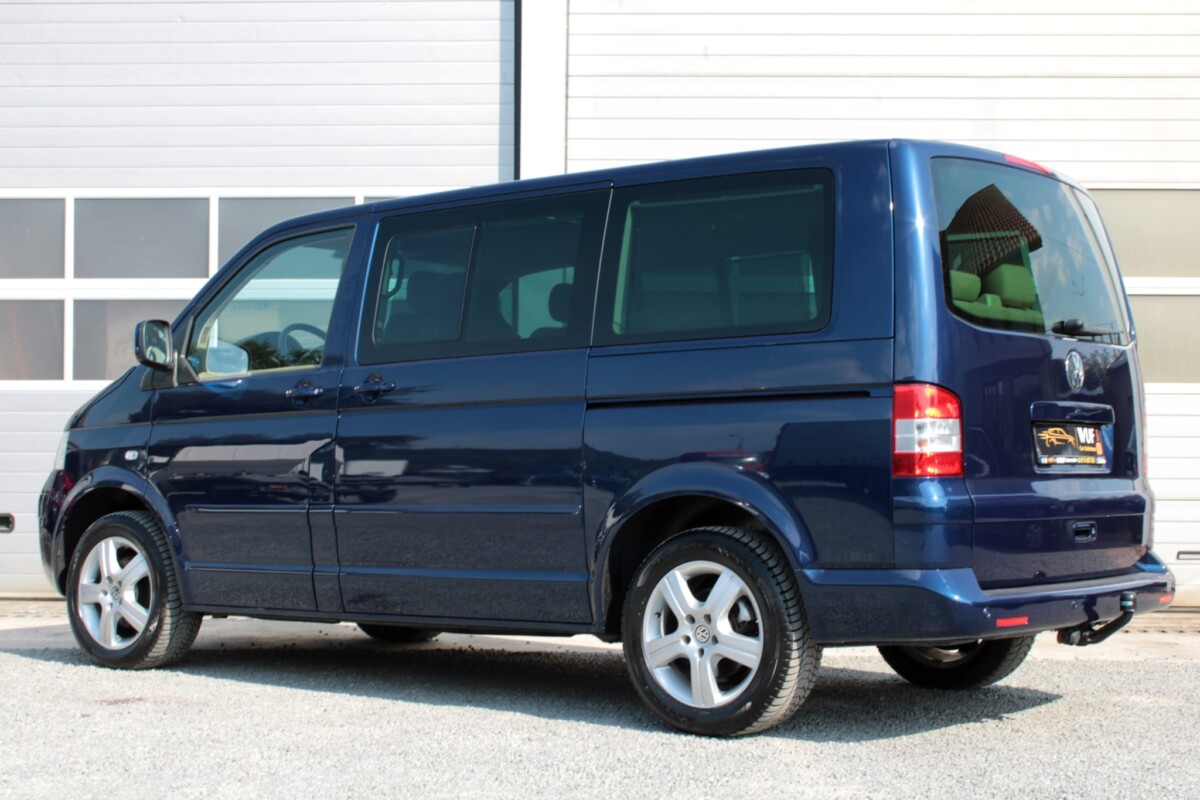 VOLKSWAGEN T5 MULTIVAN